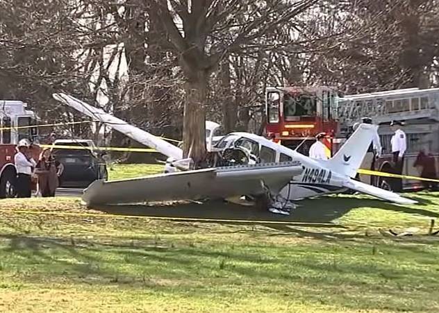 الطائرة اصطدمت بشجرة في فيلادلفيا 