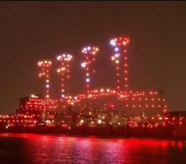 1000 درون تشكل «تيتانيك» في بلفاست