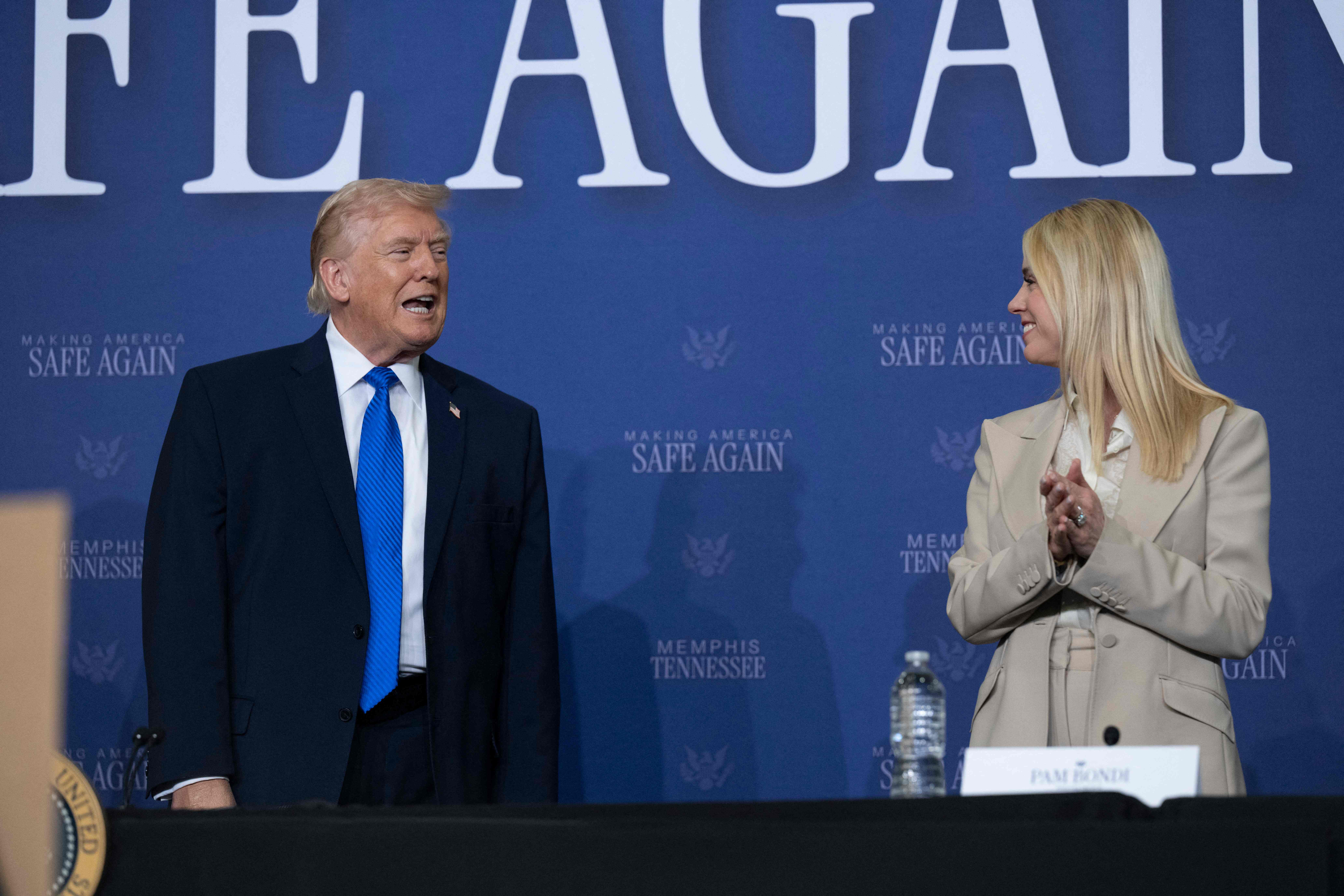 إدارة ترامب تطلب موازنة دفاعية بـ1.5 تريليون دولار