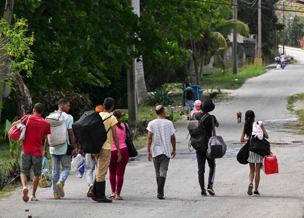 كوبا تعفو عن ألفي سجين مع تصاعد الضغط الأمريكي