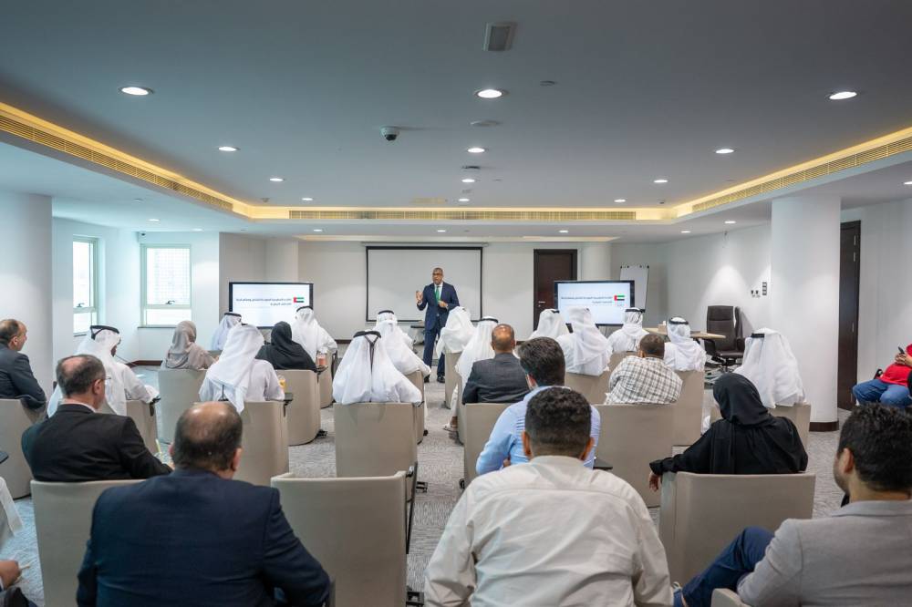 جانب من ملتقى اللجنة الأولمبية الإماراتية