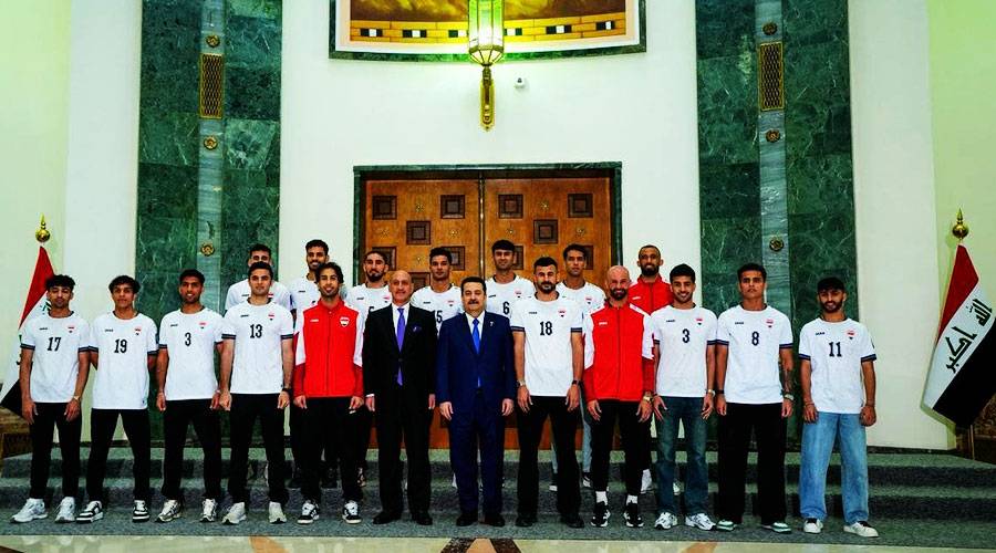 السوداني خلال استقباله لاعبي المنتخب العراقي