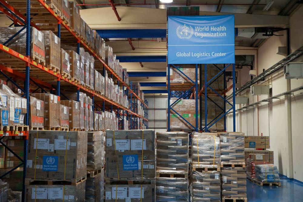 بتوجيهات محمد بن راشد.. «دبي الإنسانية» تسيّر شحنة طبية إغاثية إلى أفغانستان