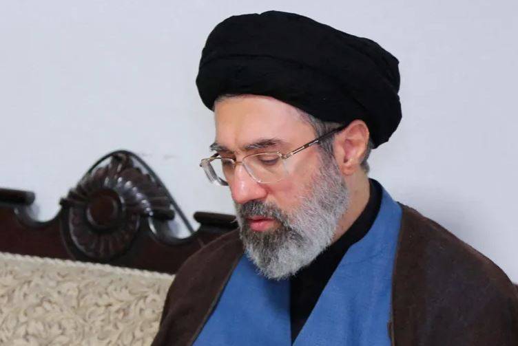 تقرير استخباراتي: مجتبى خامنئي دخل في غيبوبة.. ويعالج بمدينة قم