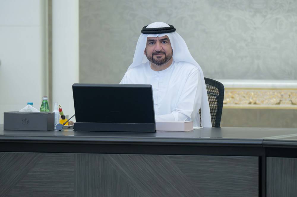 «تنفيذي الشارقة» يشكل لجنة ضبط وإزالة المخالفات في المستودعات التجارية والصناعية