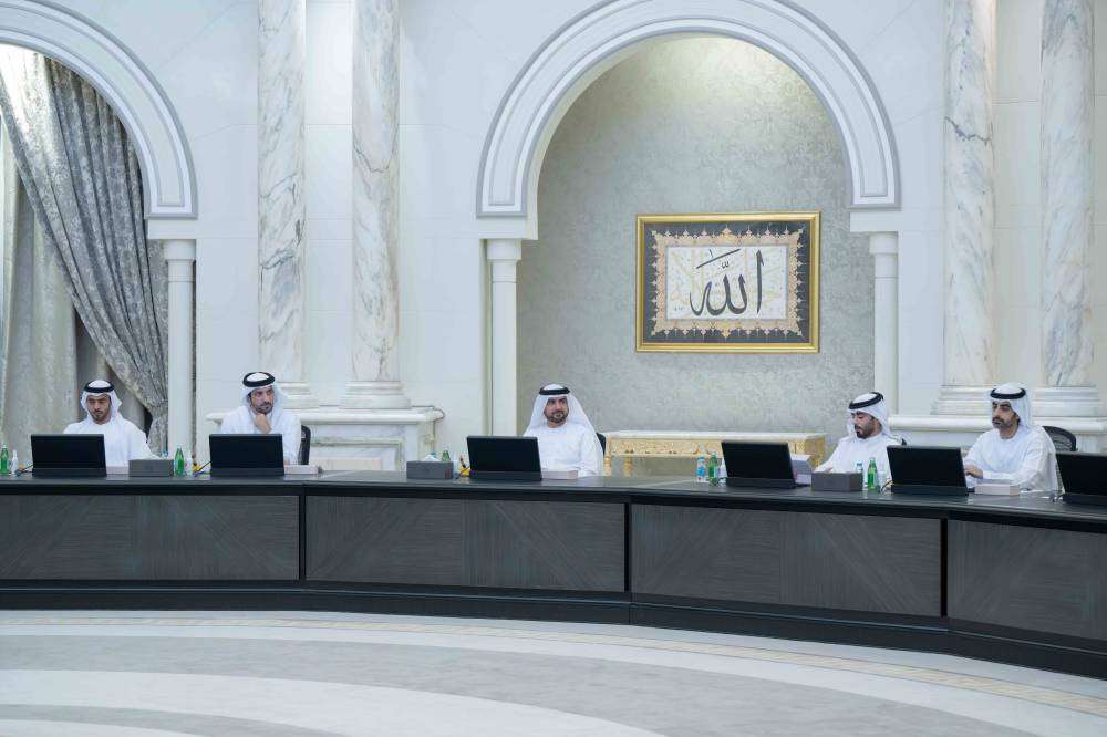 الشارقة.. مساعدات اجتماعية لمن يقل دخلهم عن 17.500 درهم