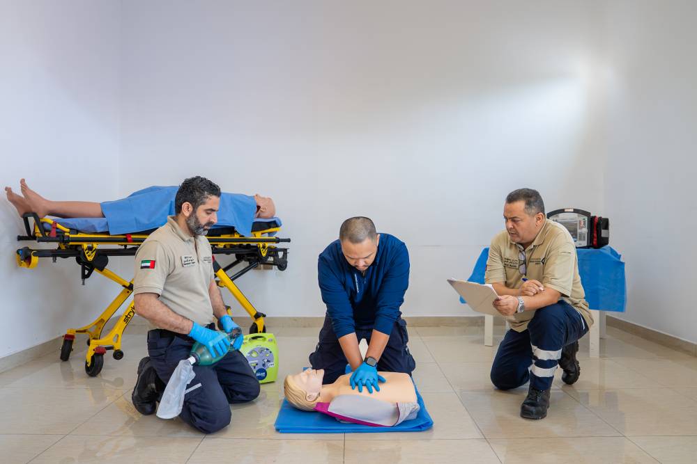 «دفاع مدني أبوظبي» مركز تدريب دولي معتمد