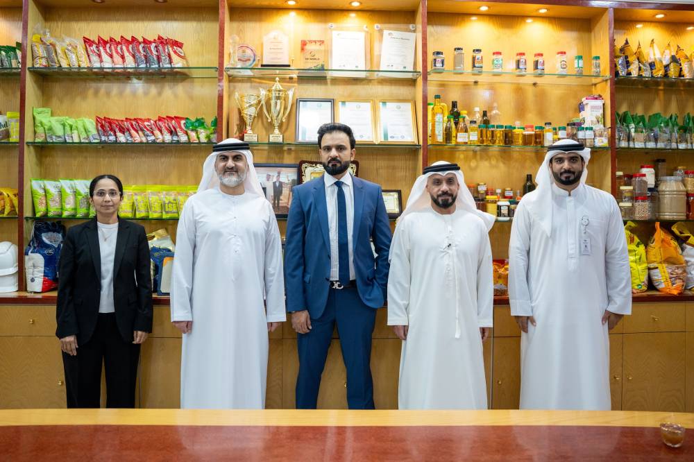 خلال الزيارة