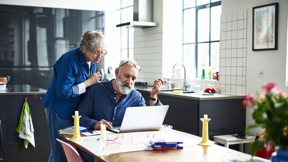 استخدام الإنترنت يخفض خطر إصابة كبار السن بالخرف