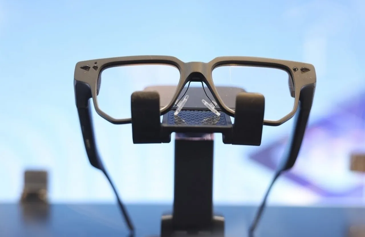 النظارة الجديدة