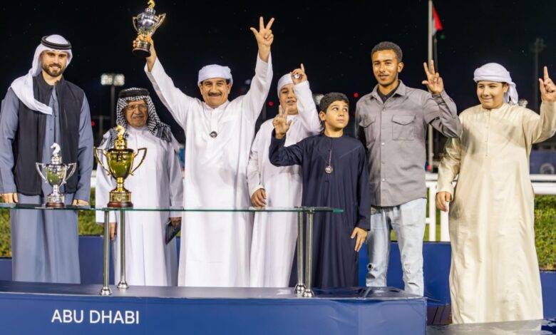 خلال تتويج الفائزين