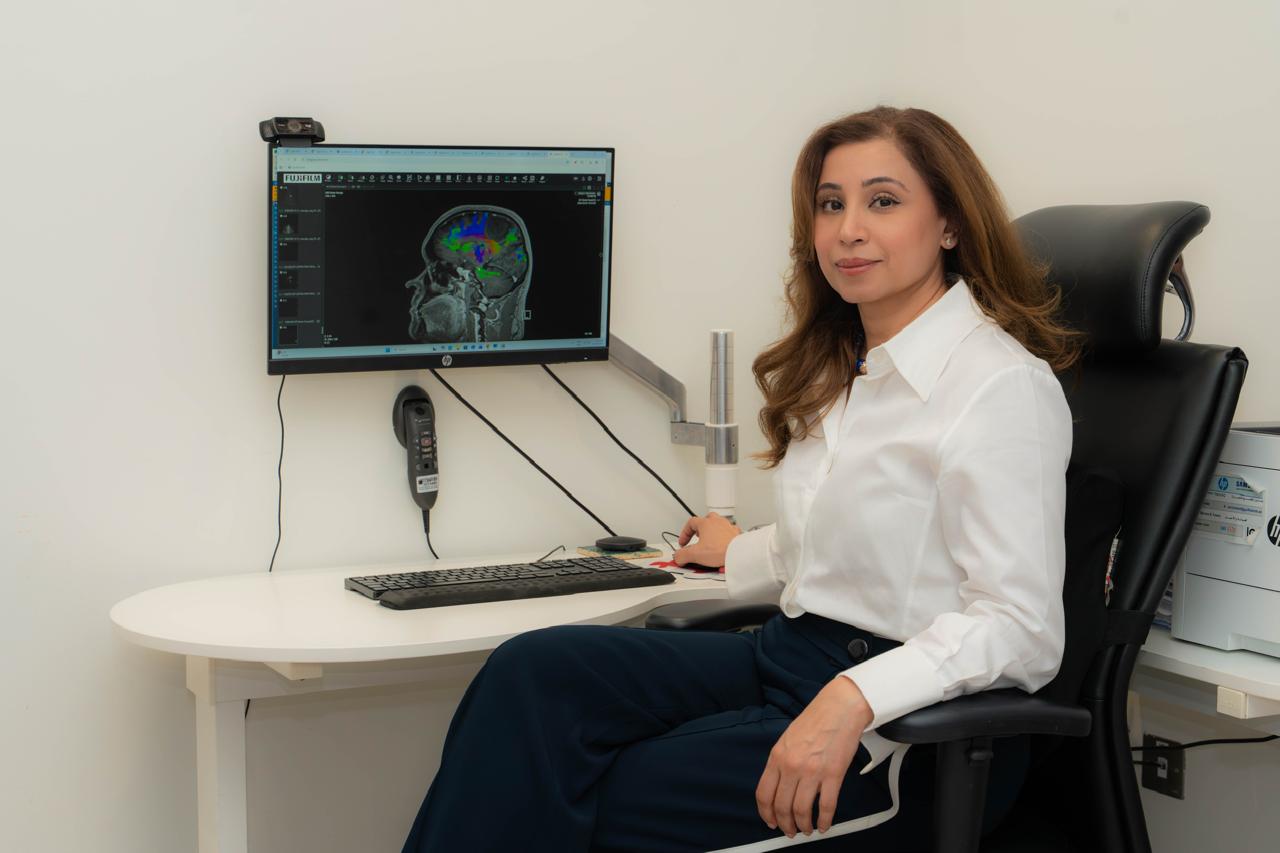 جراحة دماغية متقدمة لمريض مستيقظ بالكامل في «كينغز كوليدج لندن - دبي»