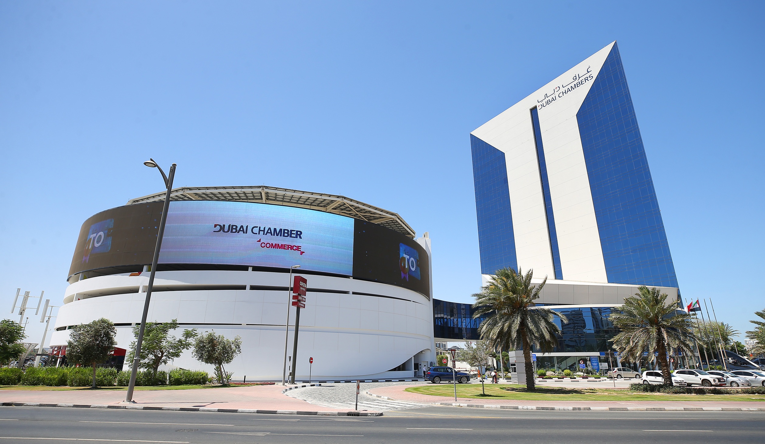 2709 شركات جديدة تنضم لغرفة التجارة خلال مارس.. لماذا اختارت دبي؟