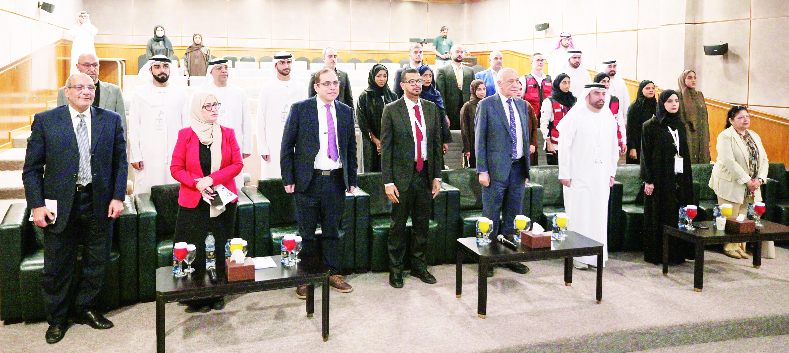  جامعة الشارقة تحتفي بخريجي دبلـوم القيادة بالتعليم الطبـي