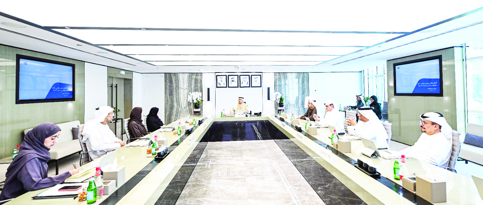 جامعة حمدان تستعرض استراتيجية الذكاء الاصطناعي