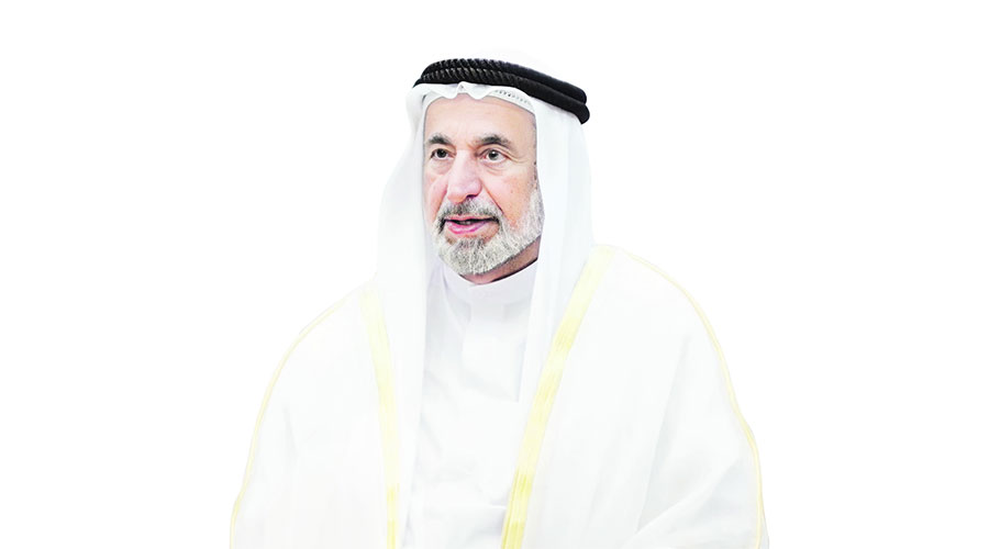 سلطان: 100 مجلد لإصداري «الكون وأناسي كثيراً»