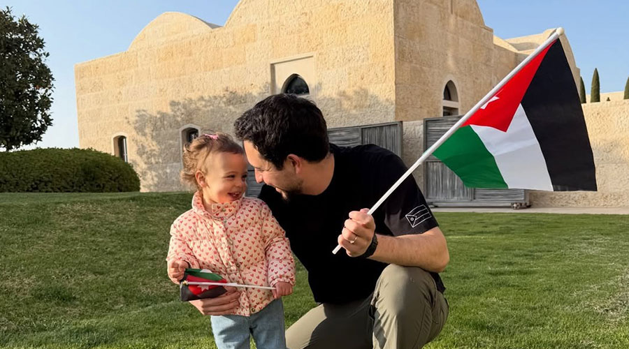 ولي العهد الأردني وابنته يحتفلان بيوم العلم (فيديو)