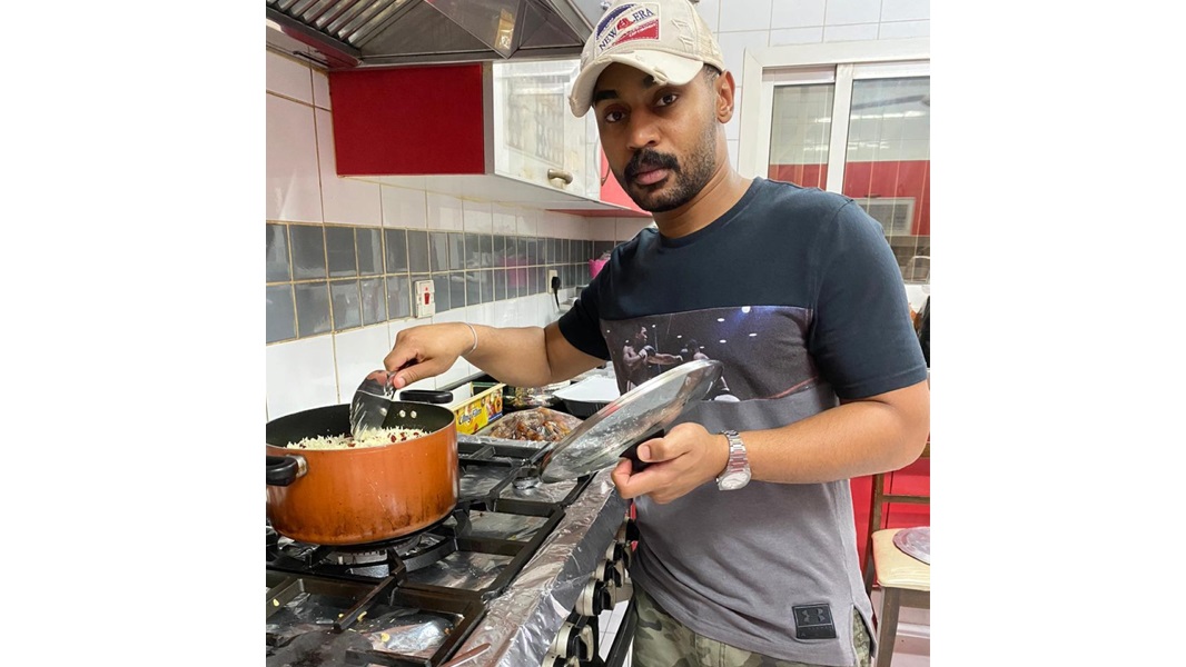 إبراهيم المشرخ: أعشــق «بريــانـــي اللحــم»