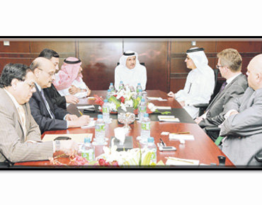 المنصوري: نسعى إلى زيادة مساهمة “الصناعة” في الناتج إلى 25 %