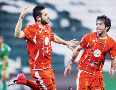 عجمان يكسب الشباب في الشوط الأول ويعيد تكرار إنجاز 2010