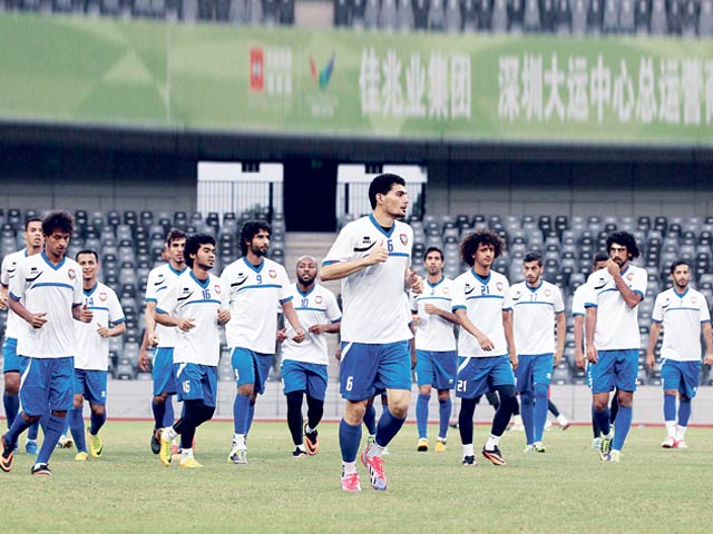 الأبيض يتحدى هونغ كونغ في تصفيات نهائيات آسيا 2015