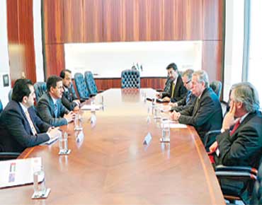 وزير الاقتصاد يبحث مع رئيس وزراء الولاية سبل توطيد التعاون