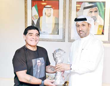 السركال: هناك أفكار للتعاون بين كرة الإمارات ومارادونا