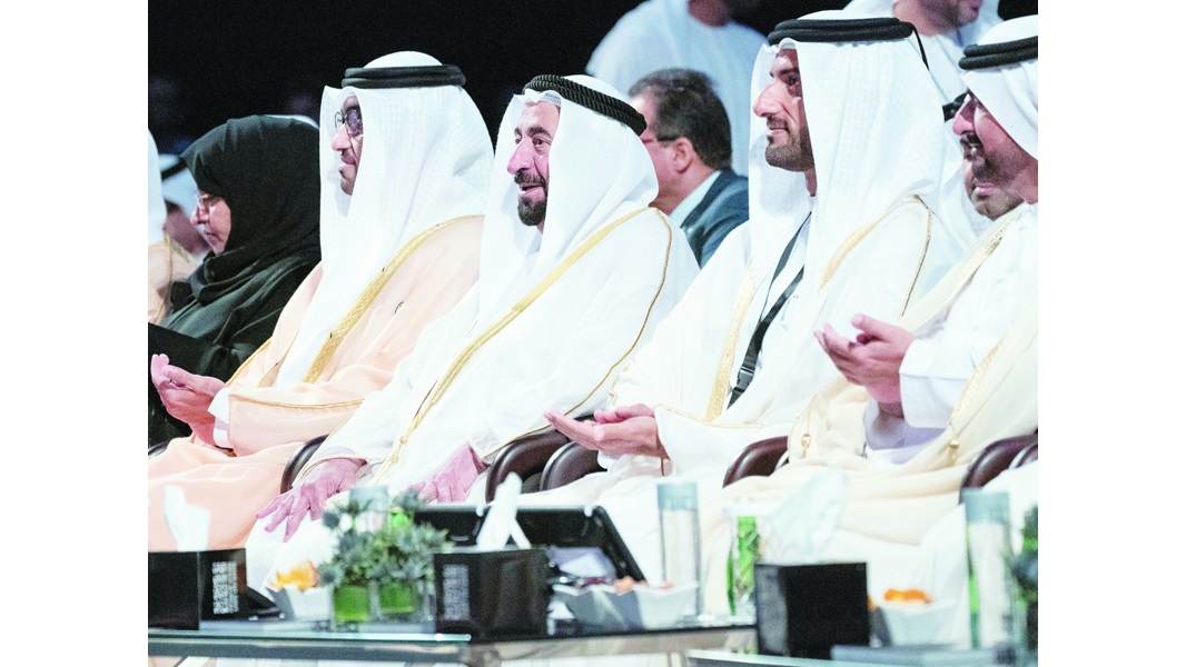 «المكتب الإعلامي»..  عقــد مــن الإنجـــازات