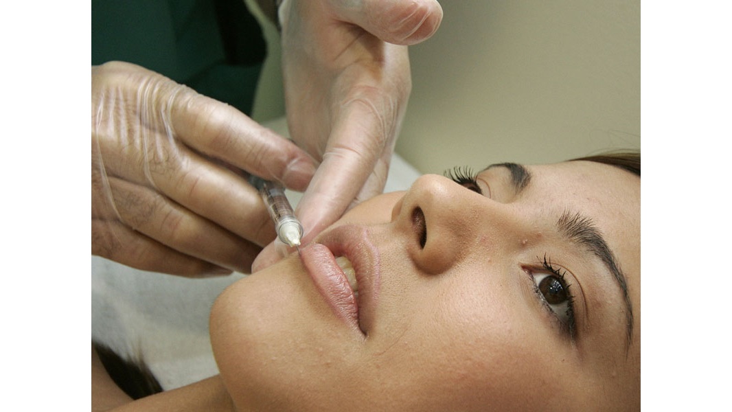 الـ«بوتكس» وشد الوجه وحقن النضارة خاضعة لـ«القيمة المضافة»