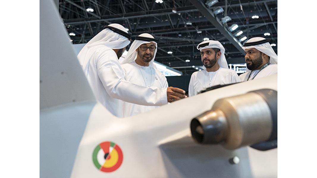 محمد بن زايد: «آيدكس» وجهة للأنظمة الدفاعية والعسكرية